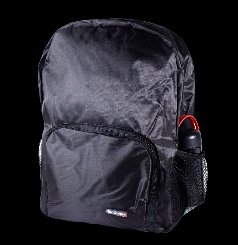 Back pack TechZone Basic, capacidad de 15.6, confeccionado en Nylon. Color negro.