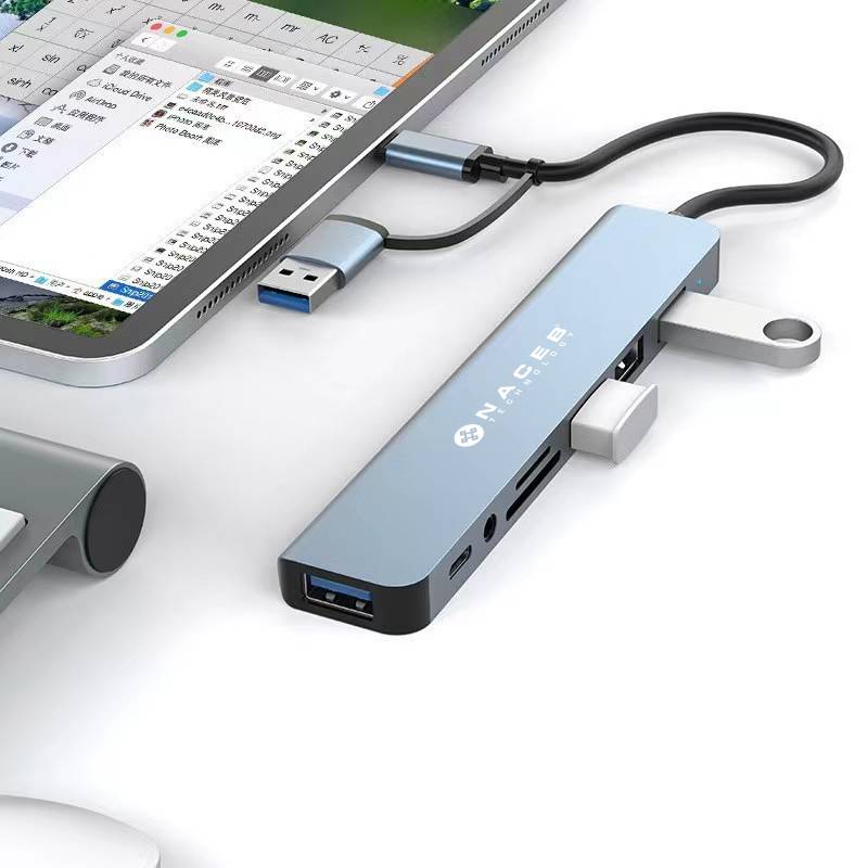 Adaptador Hub USB-C/A Naceb 8 en 1 USB 3.0, 3x USB 2.0, Lector SD/TF y AUX 3.5mm