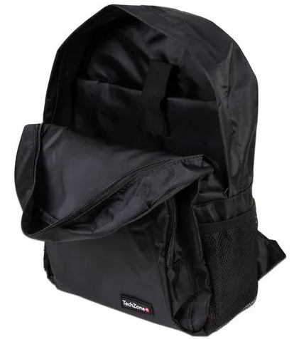 Back pack TechZone Basic, capacidad de 15.6, confeccionado en Nylon. Color negro.