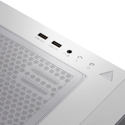 Gabinete Gamer XPG STARKERAIR Blanco Mid Tower con Ventana RGB y Alta Ventilación