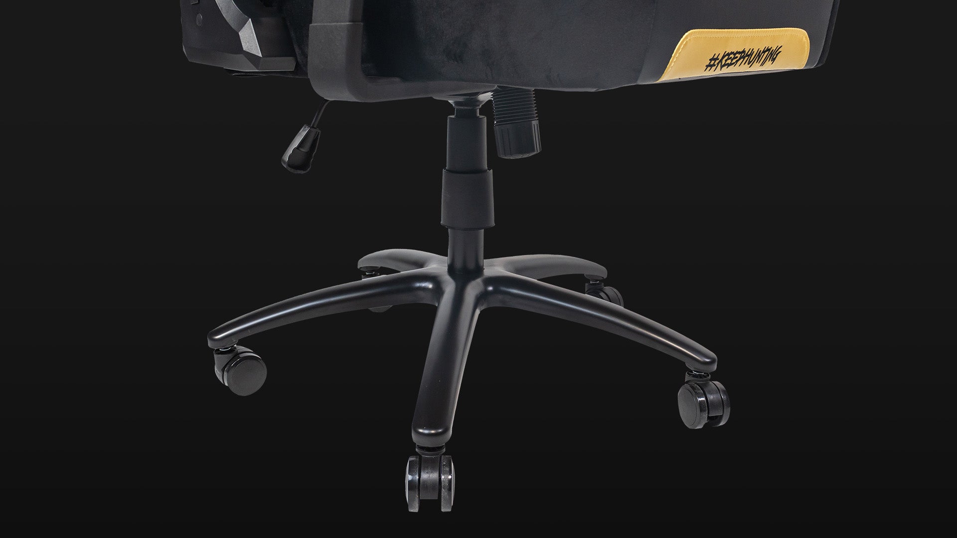 Silla Gamer Ocelot, Color Negro Con Descansa Brazos Ajustables 5D, Hasta 150 Kg, Os-King