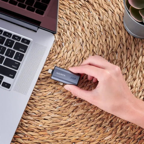 Unidad Ssd Externo Adata Sc750 500Gb Usb-C 3.2 1,000Mb/S (Sc750-500G-Ccbk)