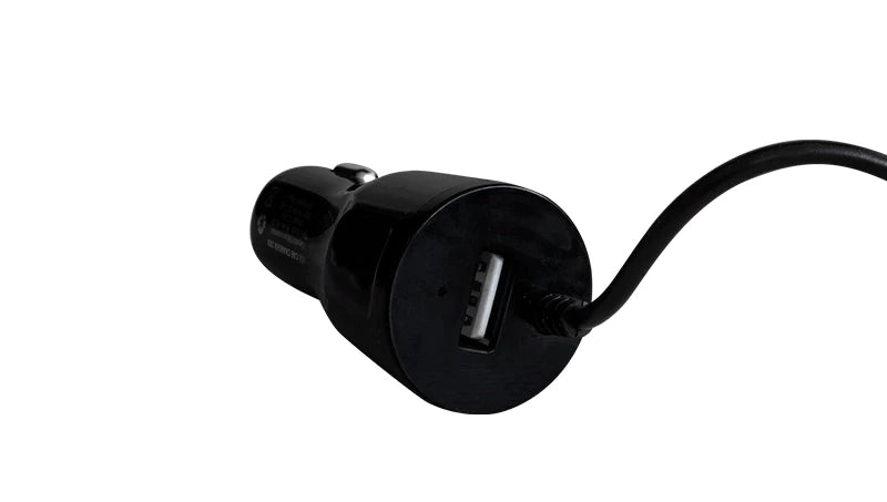 Adaptador Usb Universal De Corrriente Para Auto Vorago Au-303