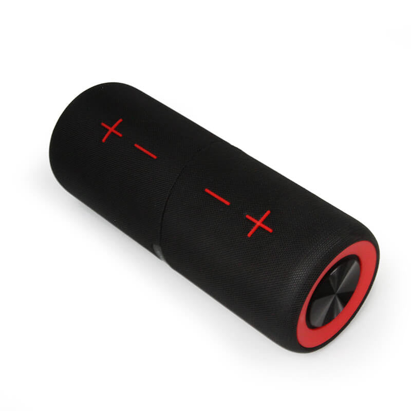 Bocina Getttech Gbh-31505r Soundcup Tws 2en1 Bt4 Ipx7, 3.5mm, Negro Con Rojo