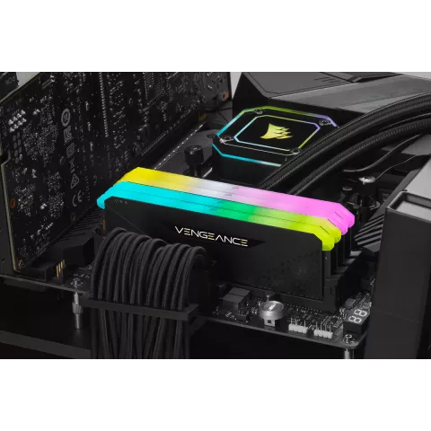 Memoria Ddr4 Corsair Veng Rgb Rs 16gb 3600 2x8 Cmg16gx4m2d3600c18